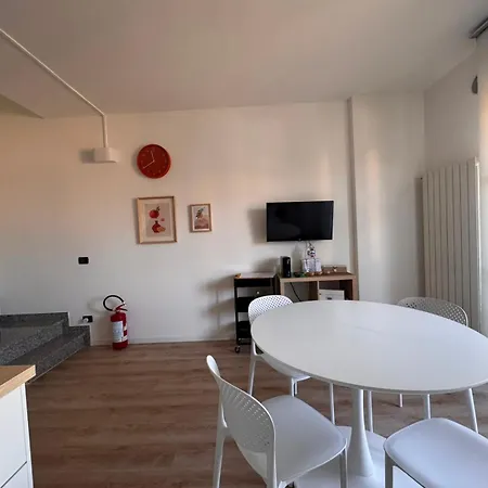 公寓 Casa Aaron 戈尔贡佐拉